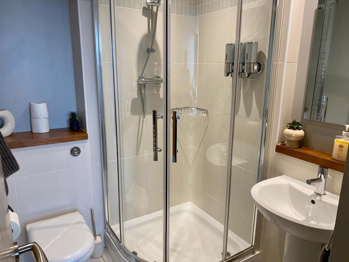 Titanic And Sea View Belfast 2 Bedroom Apartment City Centre Exterior photo